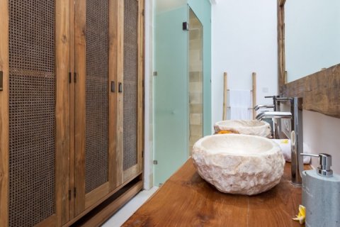 Вилла с 4 спальнями в Seminyak, Бадунг, Индонезия № 1108 13