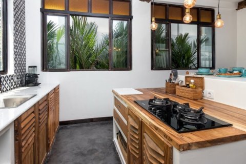 Вилла с 4 спальнями в Seminyak, Бадунг, Индонезия № 1108 8