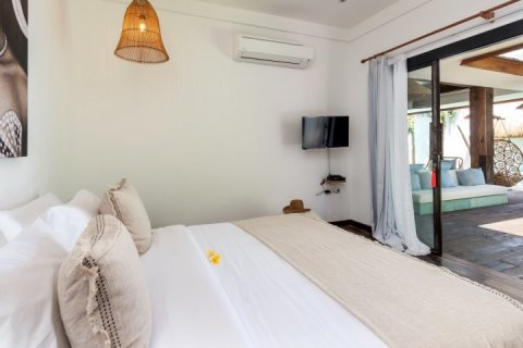 Вилла с 4 спальнями в Seminyak, Бадунг, Индонезия № 1108 22