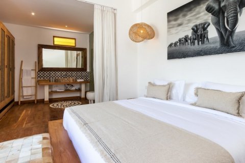 Вилла с 4 спальнями в Seminyak, Бадунг, Индонезия № 1108 14