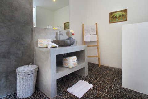 4 bedrooms Villa in Seminyak, Badung, Indonesia No. 1112 13
