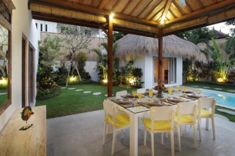 4 bedrooms Villa in Seminyak, Badung, Indonesia No. 1112 4