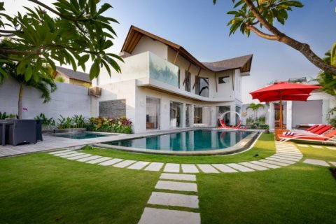 Вилла с 3 спальнями в Seminyak, Бадунг, Индонезия № 1109