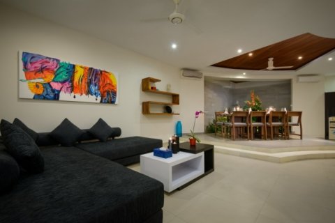 3 bedrooms Villa in Seminyak, Badung, Indonesia No. 1109 5