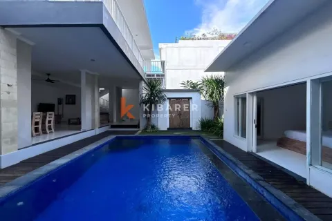 3 bedrooms Villa in Tibubeneng, Badung, Indonesia No. 12271