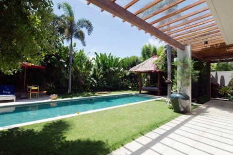 Вилла с 3 спальнями в Seminyak, Бадунг, Индонезия № 1207 4