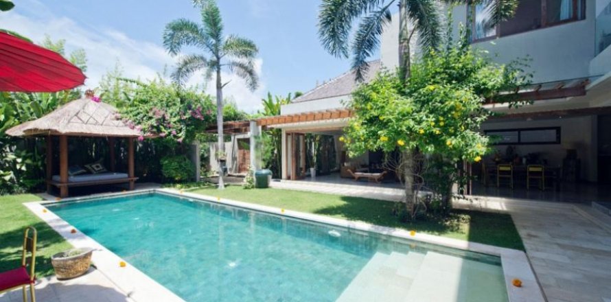 Вилла с 3 спальнями в Seminyak, Бадунг, Индонезия № 1207