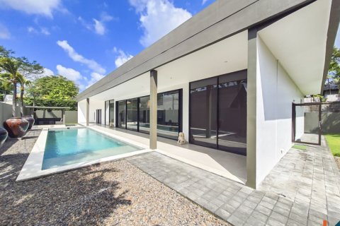 4 bedrooms Villa in Badung, Indonesia No. 10996 7