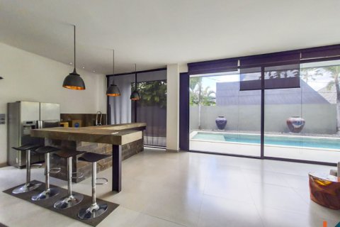 4 bedrooms Villa in Badung, Indonesia No. 10996 10