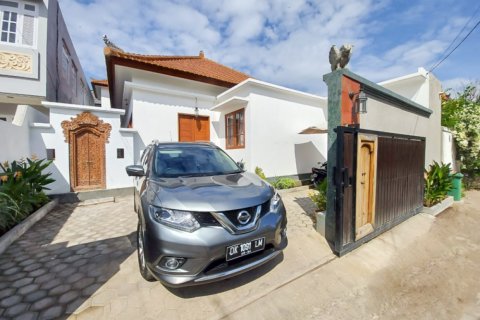 4 bedrooms Villa in South Denpasar, Denpasar, Indonesia No. 10995 5