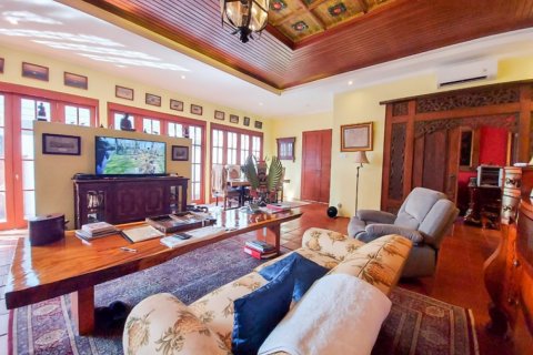 4 bedrooms Villa in South Denpasar, Denpasar, Indonesia No. 10995 12