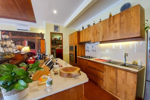4 bedrooms Villa in South Denpasar, Denpasar, Indonesia No. 10995 14