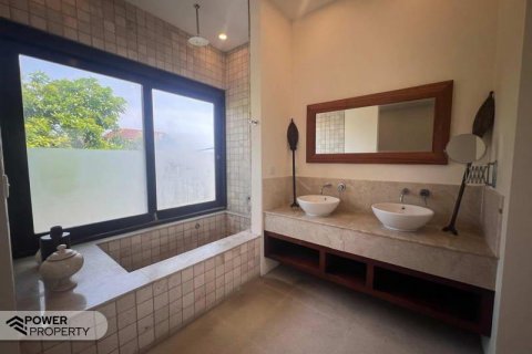 Вилла с 4 спальнями в Canggu, Бадунг, Индонезия № 9029 5