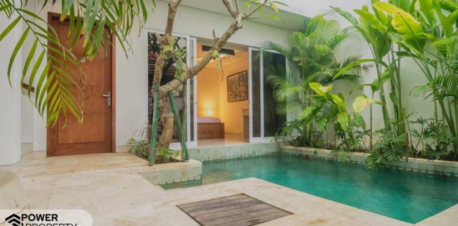 3 bedrooms Villa in Benoa, Badung, Indonesia No. 9030