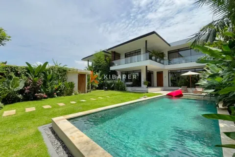 3 bedrooms Villa in Badung, Indonesia No. 12366