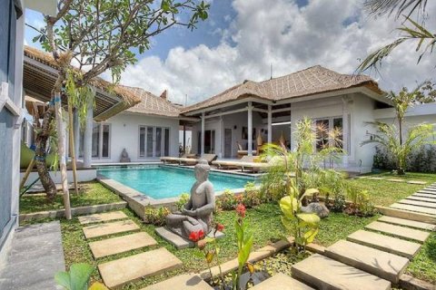 Вилла с 4 спальнями в Seminyak, Бадунг, Индонезия № 1592 17