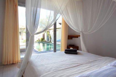 Вилла с 4 спальнями в Seminyak, Бадунг, Индонезия № 1592 12