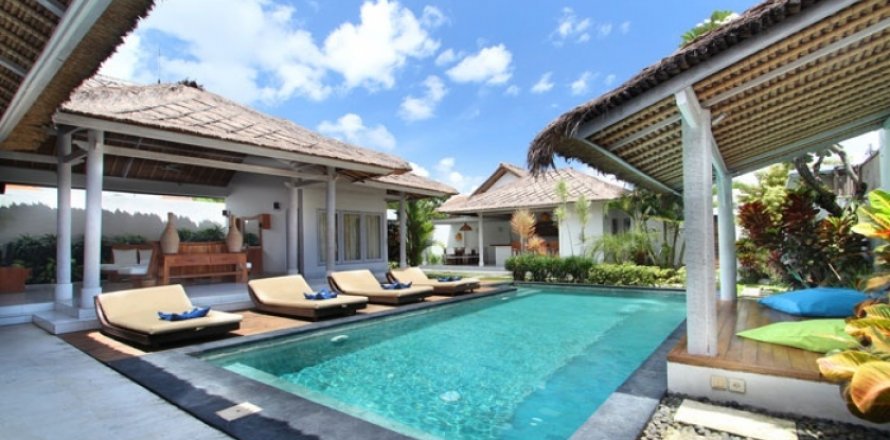 Вилла с 4 спальнями в Seminyak, Бадунг, Индонезия № 1592