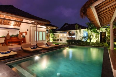 Вилла с 4 спальнями в Seminyak, Бадунг, Индонезия № 1592 3
