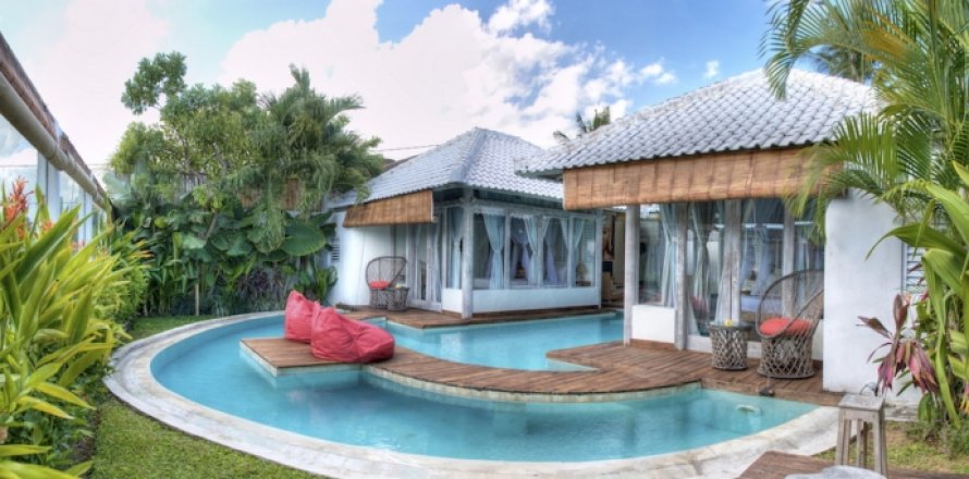 2 bedrooms Villa in Seminyak, Badung, Indonesia No. 1590