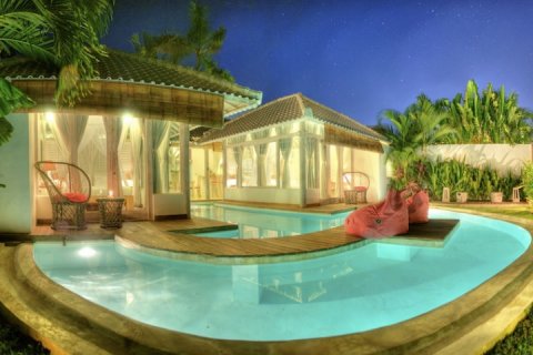 2 bedrooms Villa in Seminyak, Badung, Indonesia No. 1590 24