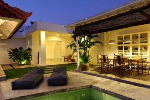 4 bedrooms Villa in Seminyak, Badung, Indonesia No. 1591 6