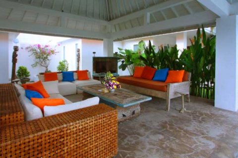 4 bedrooms Villa in Seminyak, Badung, Indonesia No. 1591 2