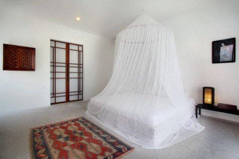 4 bedrooms Villa in Seminyak, Badung, Indonesia No. 1591 11
