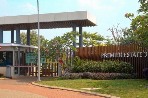 Premier Estate 3 in Bekasi City, Indonesia No. 4277 4