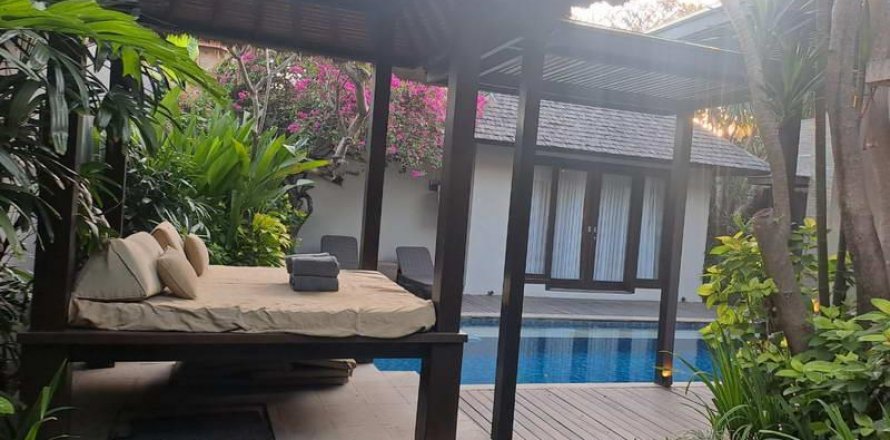 Вилла с 3 спальнями в Seminyak, Бадунг, Индонезия № 8314