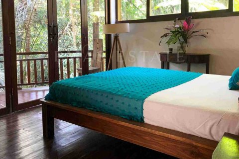 4 bedrooms Villa in Gianyar, Indonesia No. 1842 6