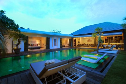 Вилла с 3 спальнями в Seminyak, Бадунг, Индонезия № 1417 8