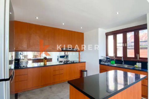 4 bedrooms Villa in Kerobokan, Badung, Indonesia No. 11916 5