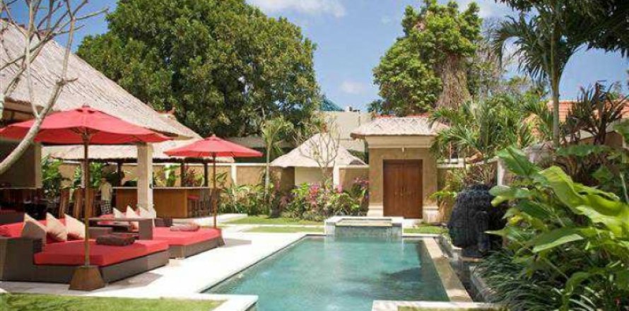 3 bedrooms Villa in Seminyak, Badung, Indonesia No. 1045