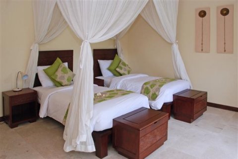 3 bedrooms Villa in Seminyak, Badung, Indonesia No. 1045 3