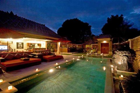 3 bedrooms Villa in Seminyak, Badung, Indonesia No. 1045 2