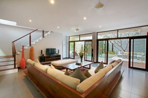 4 bedrooms Villa in Seminyak, Badung, Indonesia No. 1048 8