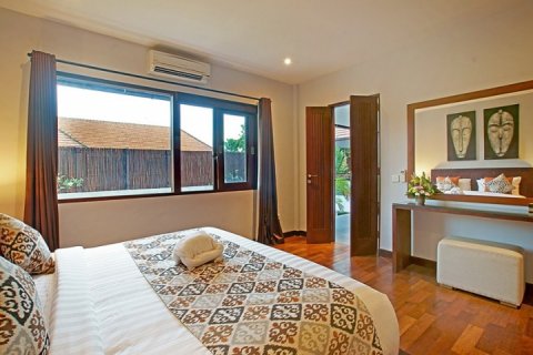 4 bedrooms Villa in Seminyak, Badung, Indonesia No. 1048 27