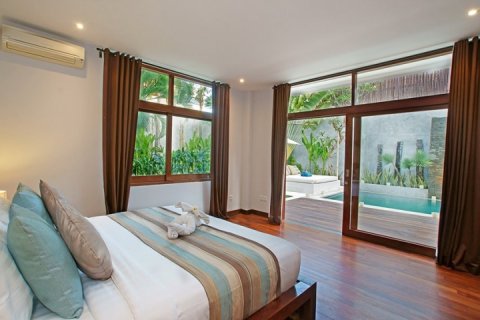 4 bedrooms Villa in Seminyak, Badung, Indonesia No. 1048 28
