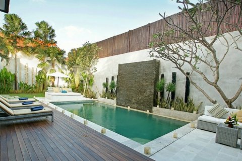 4 bedrooms Villa in Seminyak, Badung, Indonesia No. 1048 2