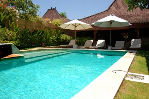 Вилла с 3 спальнями в Seminyak, Бадунг, Индонезия № 1046