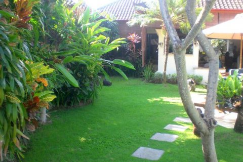 3 bedrooms Villa in Seminyak, Badung, Indonesia No. 1046 12