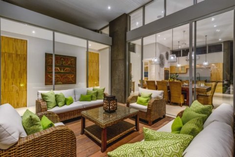 Вилла с 4 спальнями в Seminyak, Бадунг, Индонезия № 1051 22