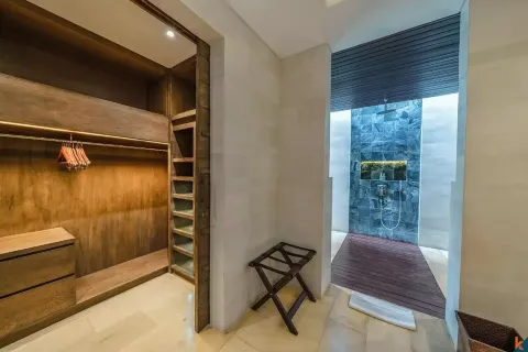 4 bedrooms Villa in Seminyak, Badung, Indonesia No. 10788 17