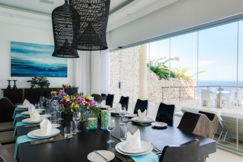 5 bedrooms Villa in South Kuta, Badung, Indonesia No. 612 15