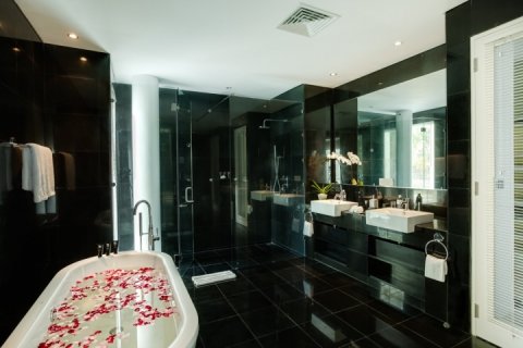 5 bedrooms Villa in South Kuta, Badung, Indonesia No. 612 21
