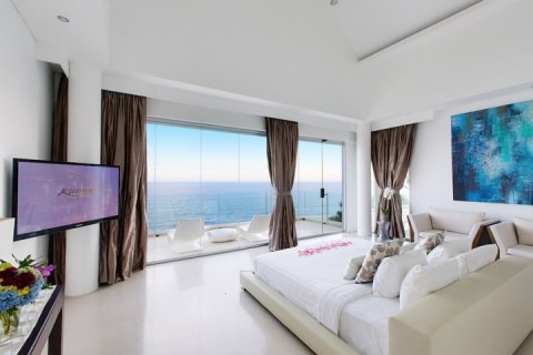 5 bedrooms Villa in South Kuta, Badung, Indonesia No. 612 6