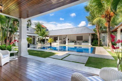 Вилла с 11 спальнями в Seminyak, Бадунг, Индонезия № 610 4