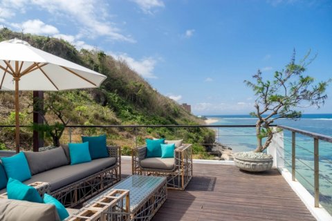 5 bedrooms Villa in South Kuta, Badung, Indonesia No. 613 8