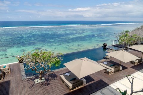 5 bedrooms Villa in South Kuta, Badung, Indonesia No. 613